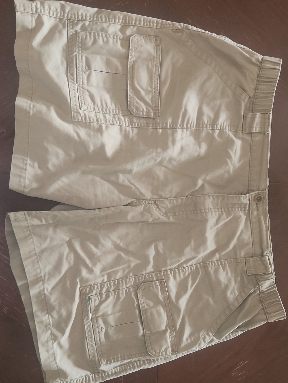 Savane Beige Cargo Shorts with Elastic Side Panels